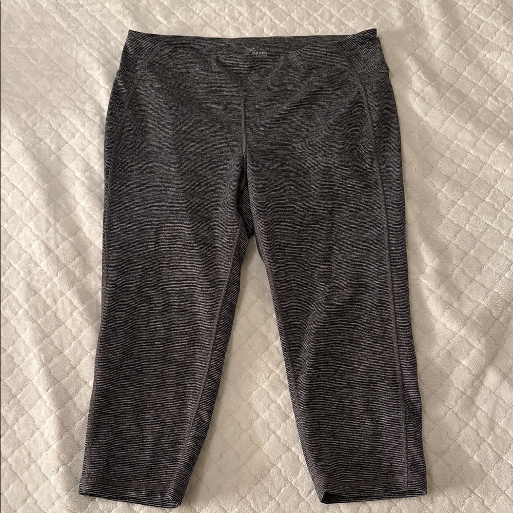 Old Navy Black and Gray Striped Leggings
